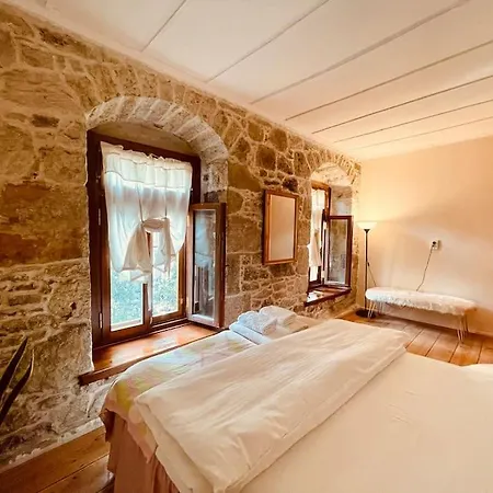 Villa Time Traveler's House - Eski